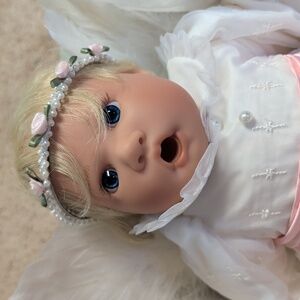 Pristine Lee Middleton Original Porcelain Doll Heavenly Collectible
